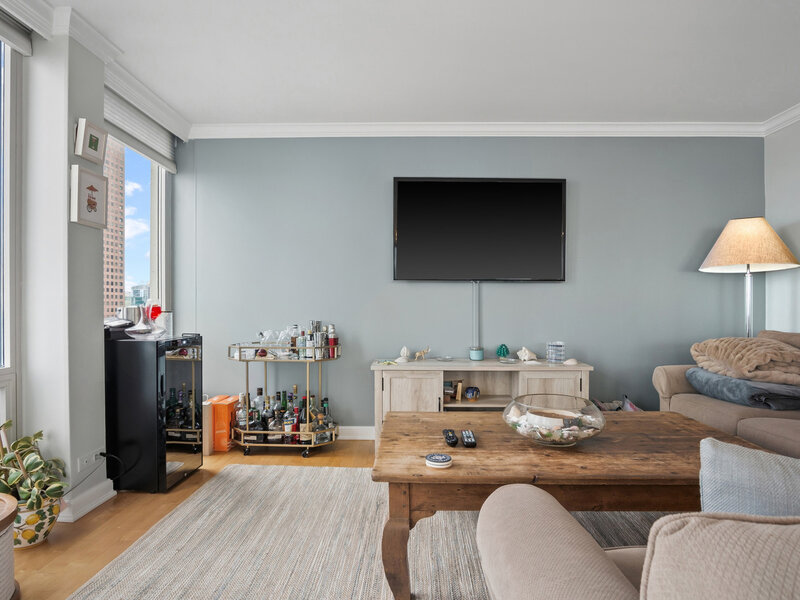 111 E Chestnut Street Chicago IL 60611