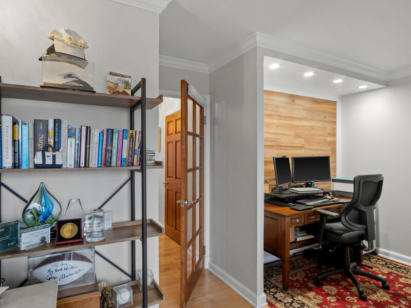 111 E Chestnut Street Chicago IL 60611