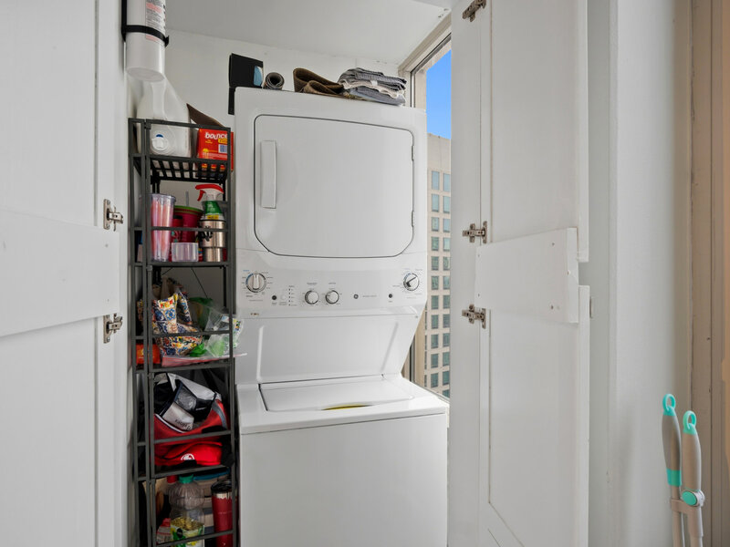111 E Chestnut Street Chicago IL 60611