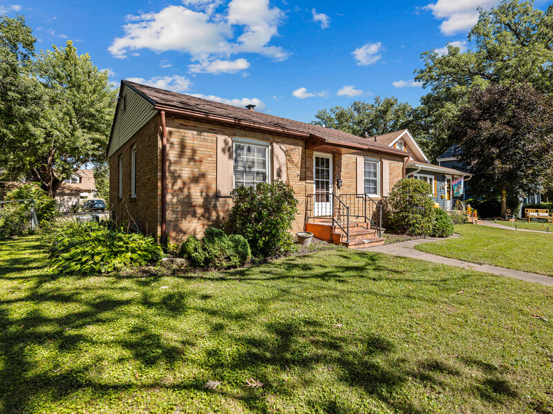 2523 23rd Avenue Rock Island IL 61201