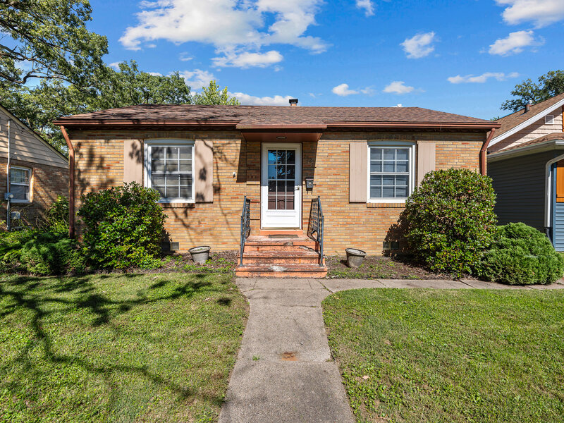 2523 23rd Avenue Rock Island IL 61201