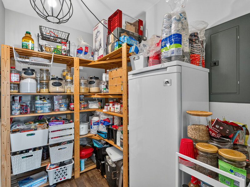 428 Kenyon Avenue Romeoville IL 60446