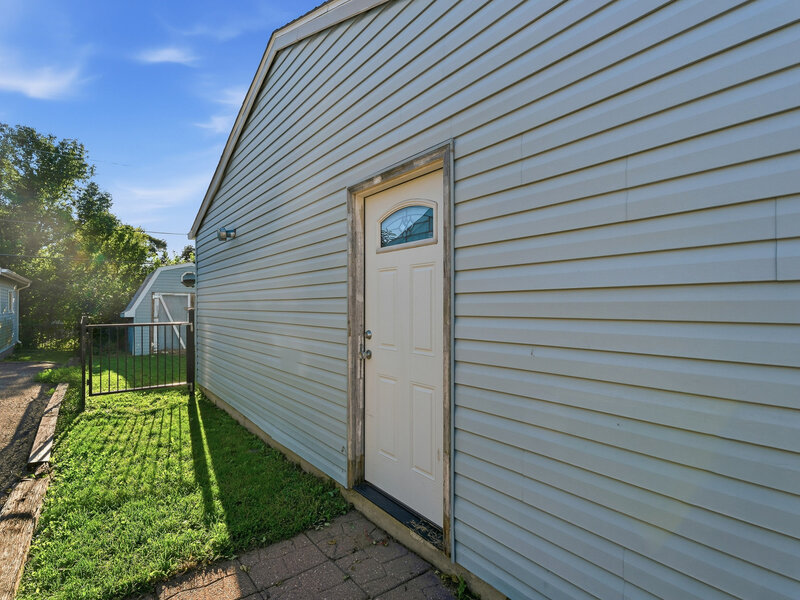 428 Kenyon Avenue Romeoville IL 60446