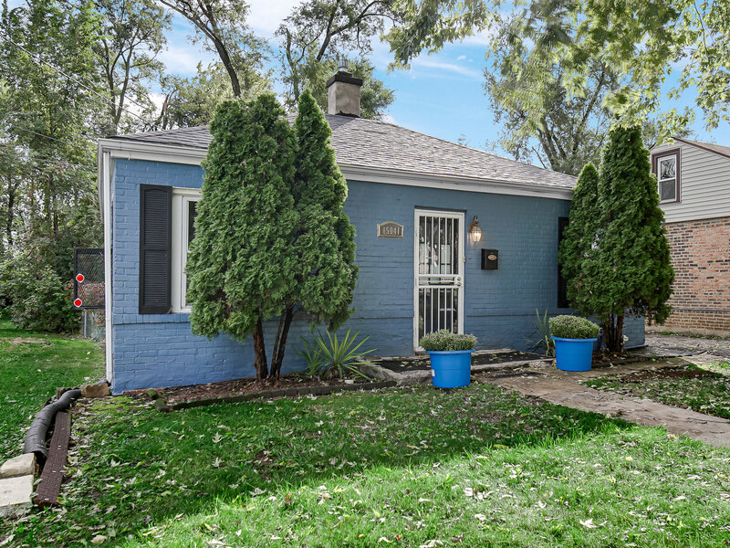 15041 Riverside Drive South Holland IL 60473