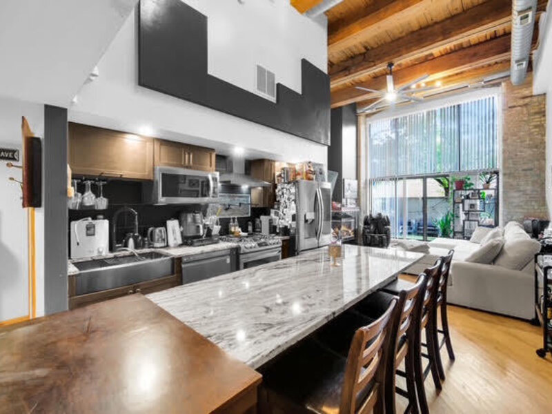 2614 N Clybourn Avenue Chicago IL 60614