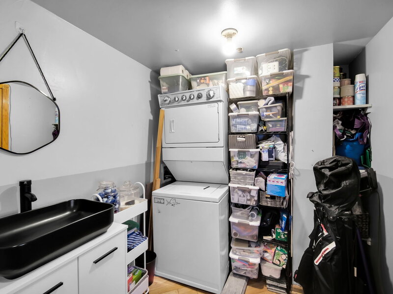2614 N Clybourn Avenue Chicago IL 60614