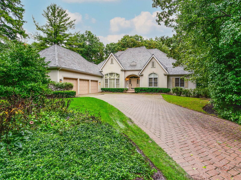 1 Briarwood Lane Lincolnshire IL 60069