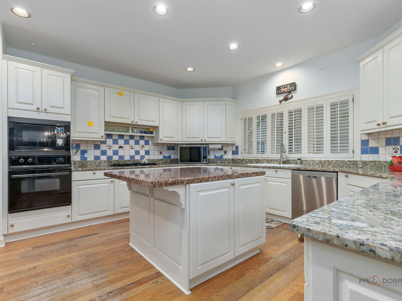 1 Briarwood Lane Lincolnshire IL 60069