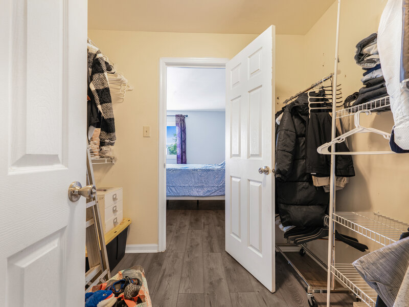 107 W Elk Trail Carol Stream IL 60188