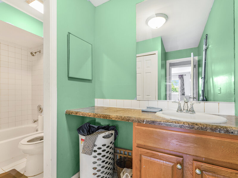 107 W Elk Trail Carol Stream IL 60188