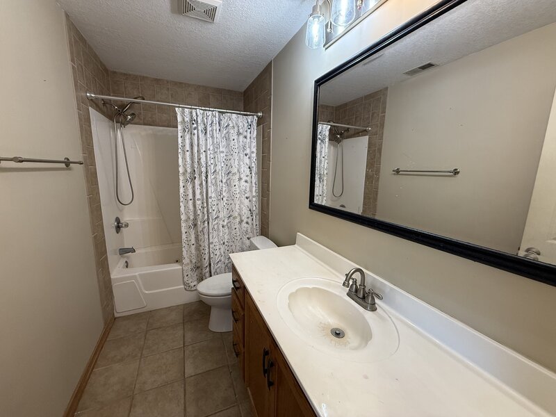 933 Brian Drive Manteno IL 60950