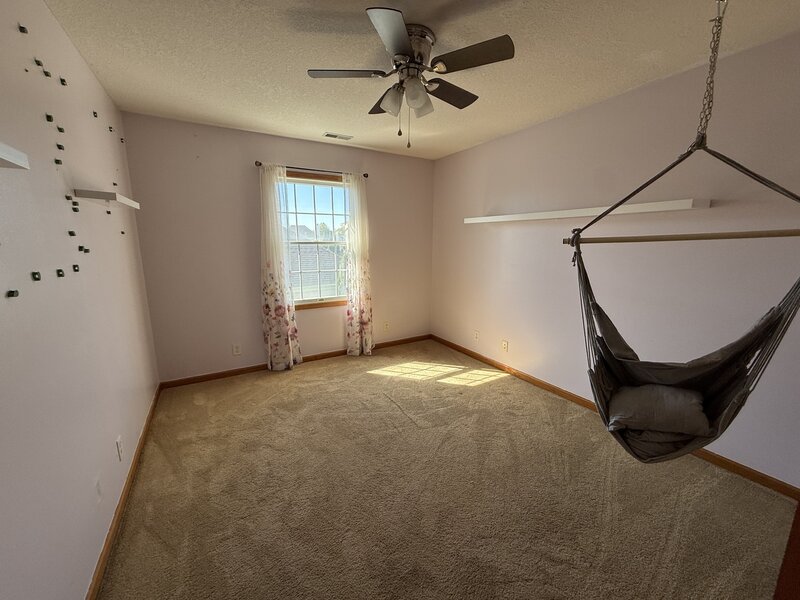 933 Brian Drive Manteno IL 60950