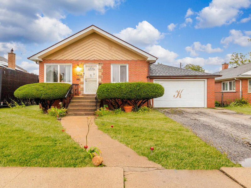 15225 5th Avenue Phoenix IL 60426