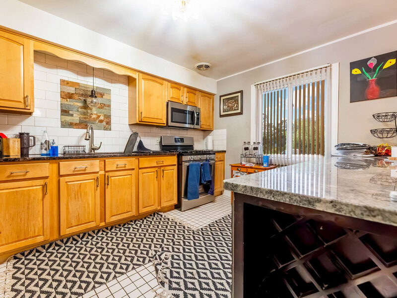 15225 5th Avenue Phoenix IL 60426