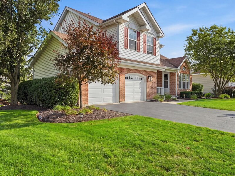 3 White Fence Trail Streamwood IL 60107