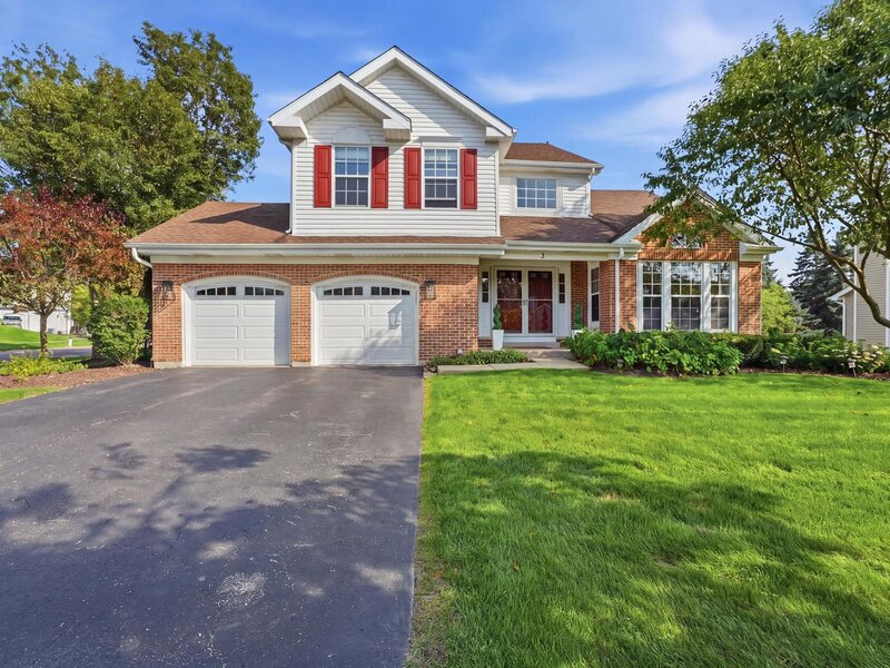 3 White Fence Trail Streamwood IL 60107