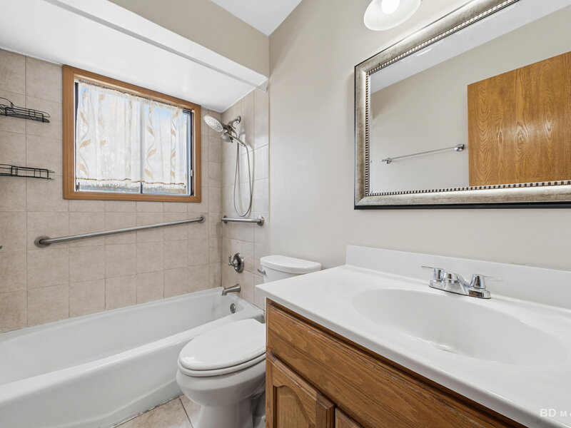 9814 Sayre Avenue Chicago Ridge IL 60415