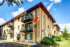 Photo of 9814 Sayre Avenue Chicago Ridge IL 60415 Unit 204