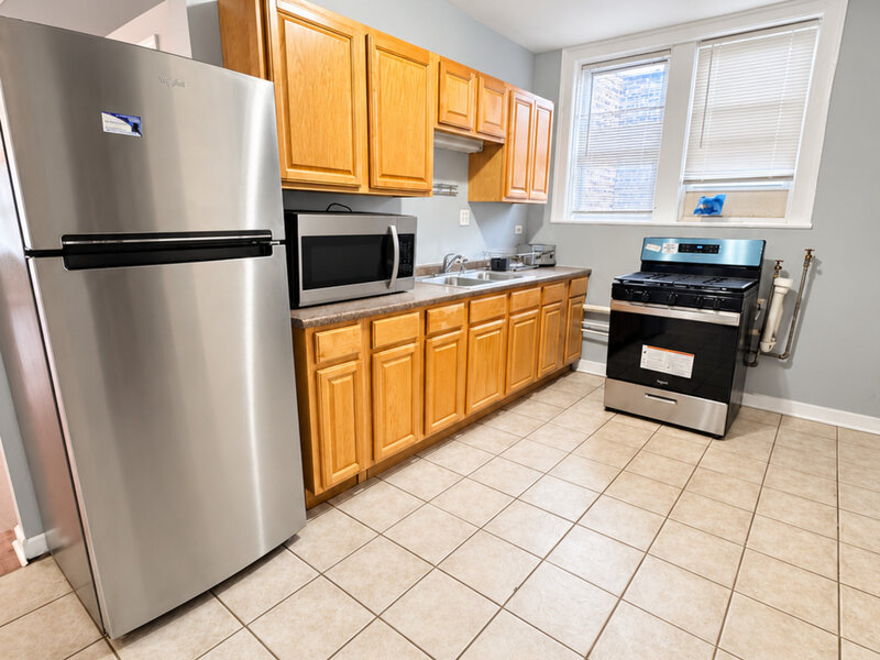 8012 S Essex Avenue Chicago IL 60617