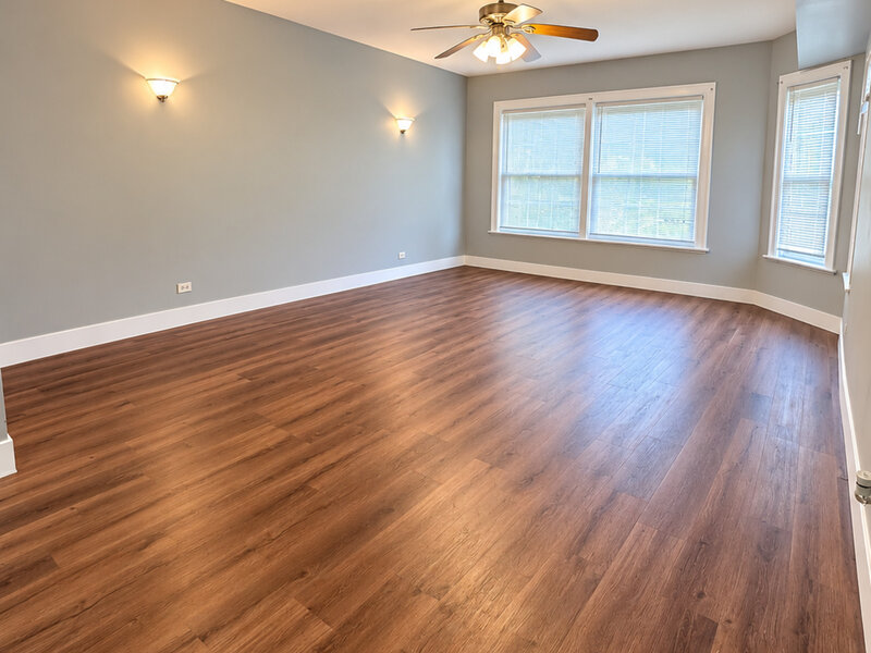 8012 S Essex Avenue Chicago IL 60617