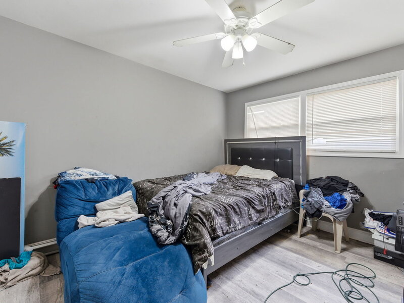 2837 E 127th Street Chicago IL 60633