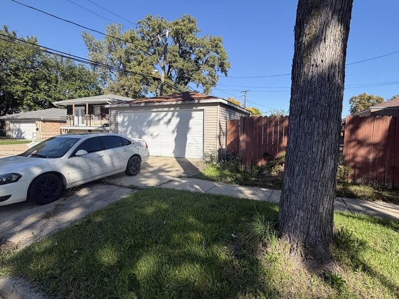 10224 S Princeton Avenue Chicago IL 60628