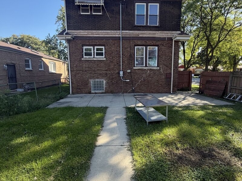 10224 S Princeton Avenue Chicago IL 60628