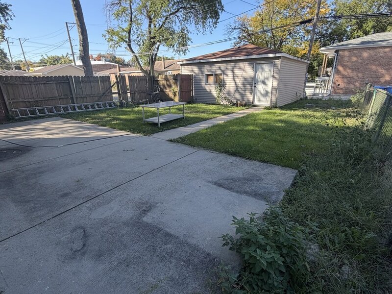 10224 S Princeton Avenue Chicago IL 60628