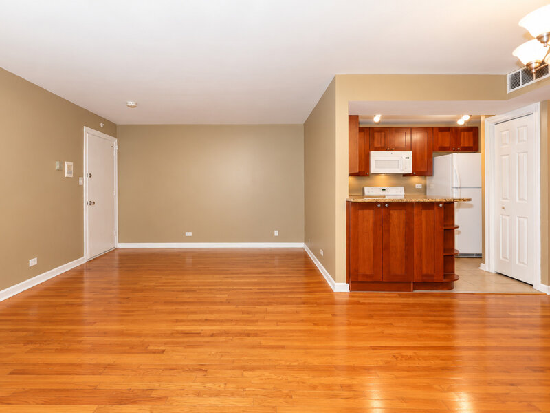 10113 Old Orchard Court Skokie IL 60076