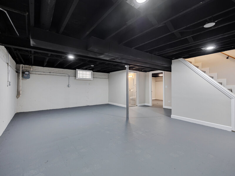 9150 S Wallace Street Chicago IL 60620
