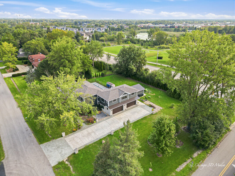 201 Rue Touraine Deer Park IL 60010