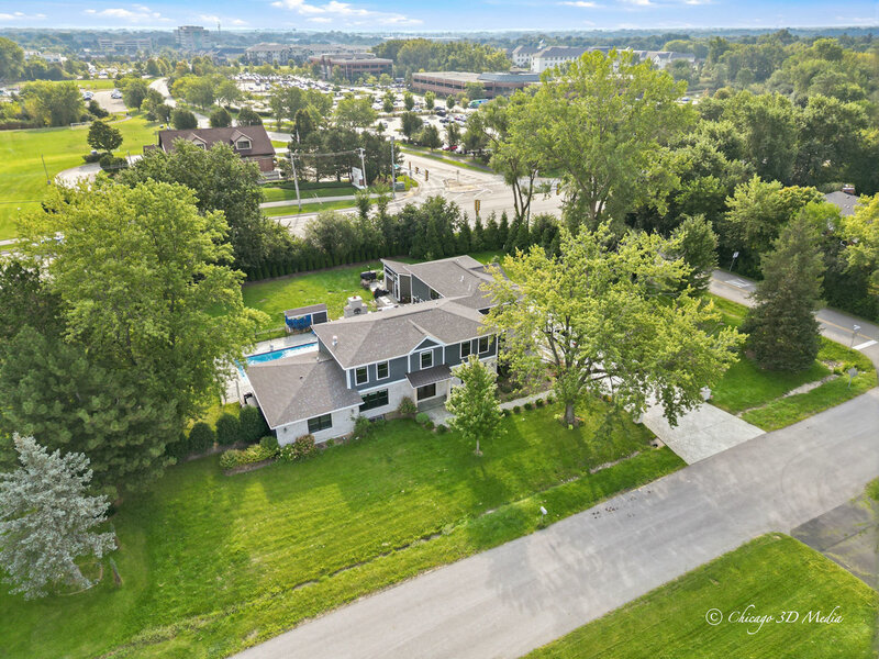 201 Rue Touraine Deer Park IL 60010