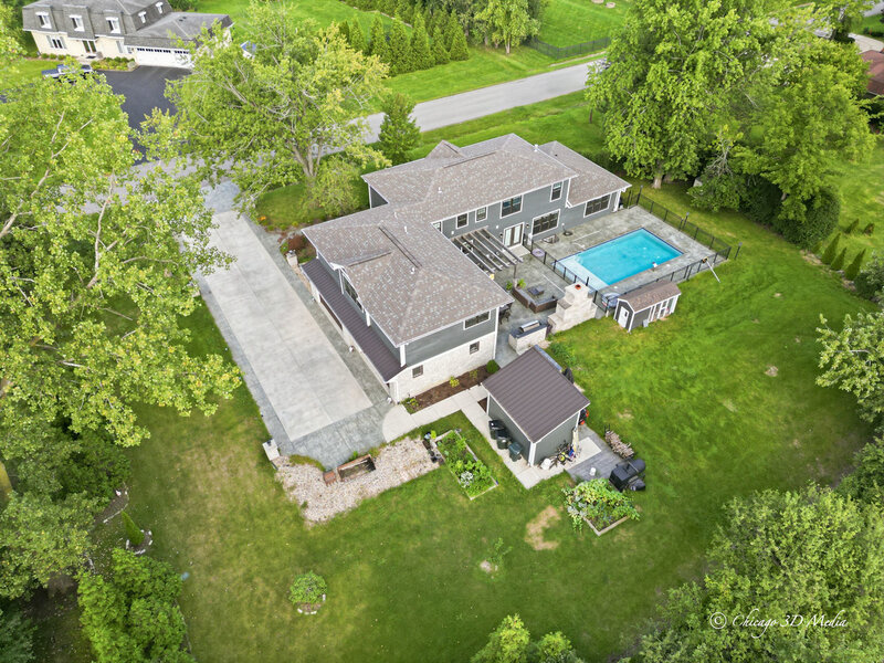 201 Rue Touraine Deer Park IL 60010