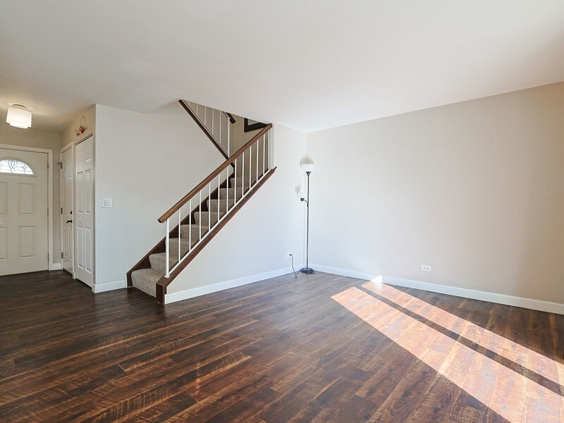 485 Esselen Court Carol Stream IL 60188