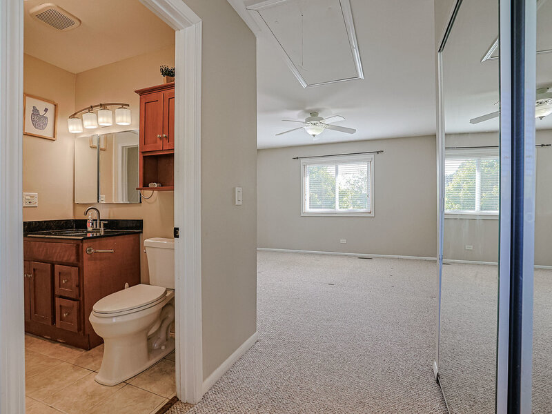 485 Esselen Court Carol Stream IL 60188