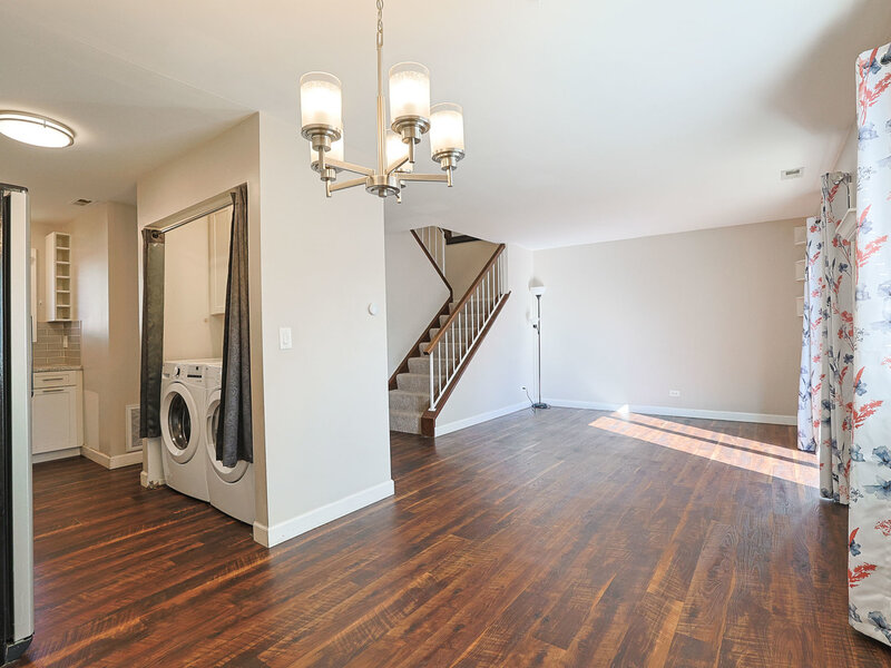 485 Esselen Court Carol Stream IL 60188