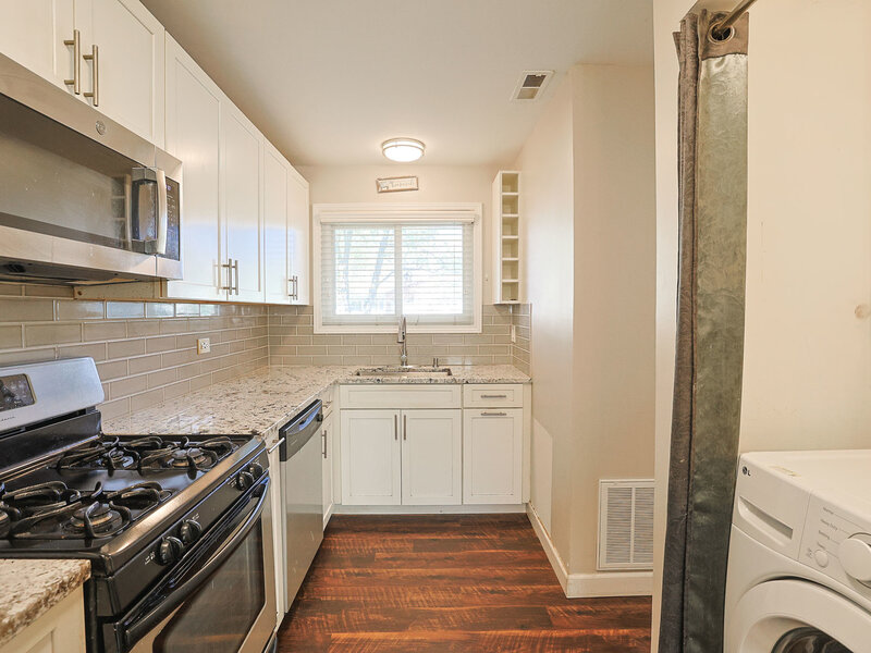 485 Esselen Court Carol Stream IL 60188