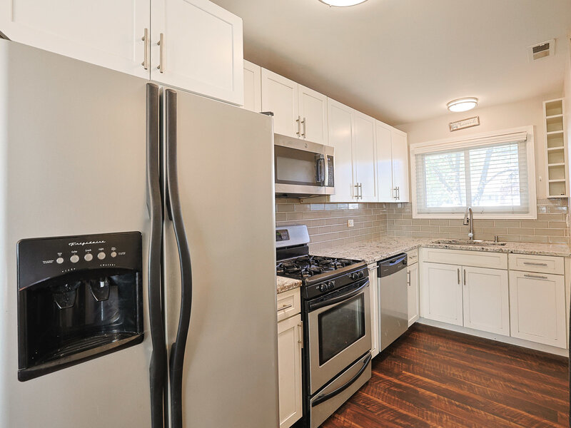 485 Esselen Court Carol Stream IL 60188