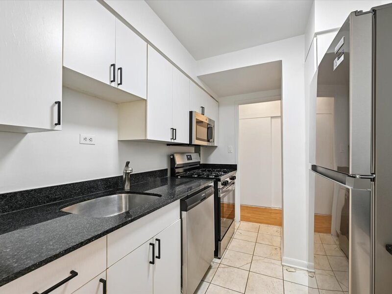 3950 N Lake Shore Drive Chicago IL 60613