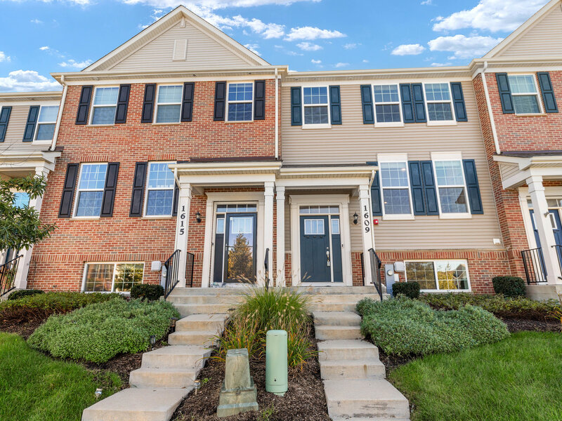 1609 Sager Way Batavia IL 60510