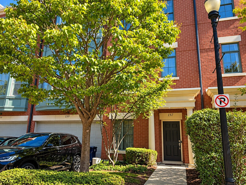 157 River Walk Court Elgin IL 60120