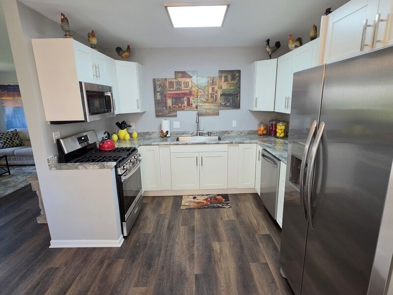 2059 Robert Street Aurora IL 60506