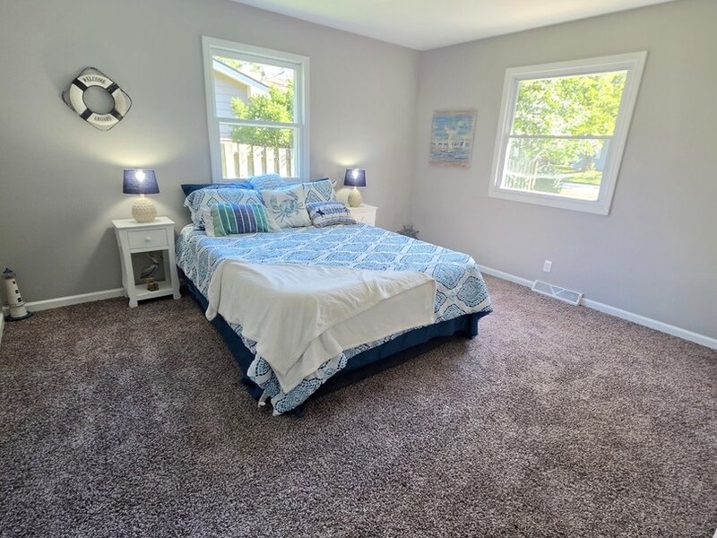 2059 Robert Street Aurora IL 60506