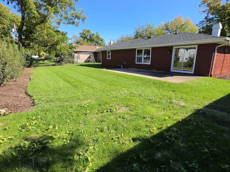 2059 Robert Street Aurora IL 60506