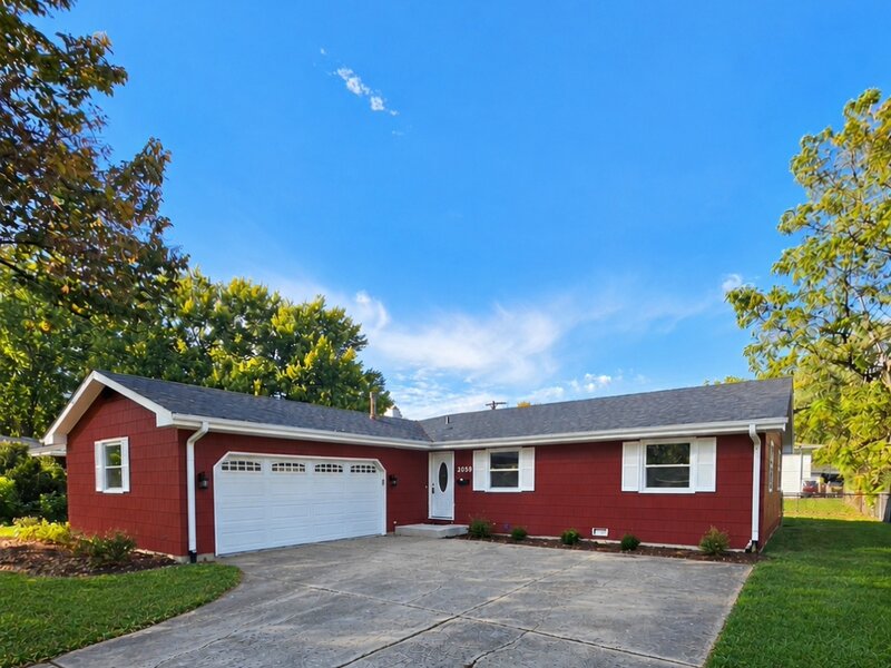 2059 Robert Street Aurora IL 60506