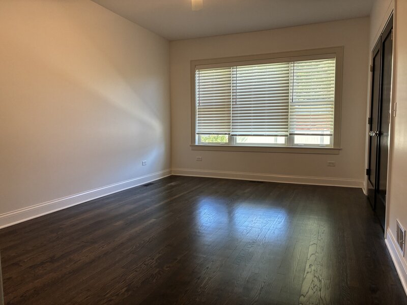 10611 S Claremont Avenue Chicago IL 60643