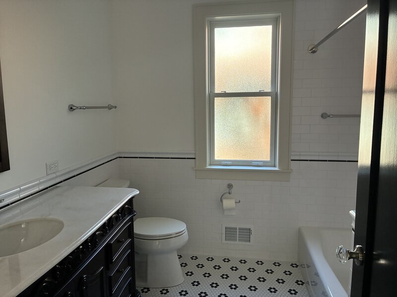 10611 S Claremont Avenue Chicago IL 60643