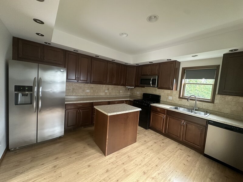 16 91st Street Burr Ridge IL 60527
