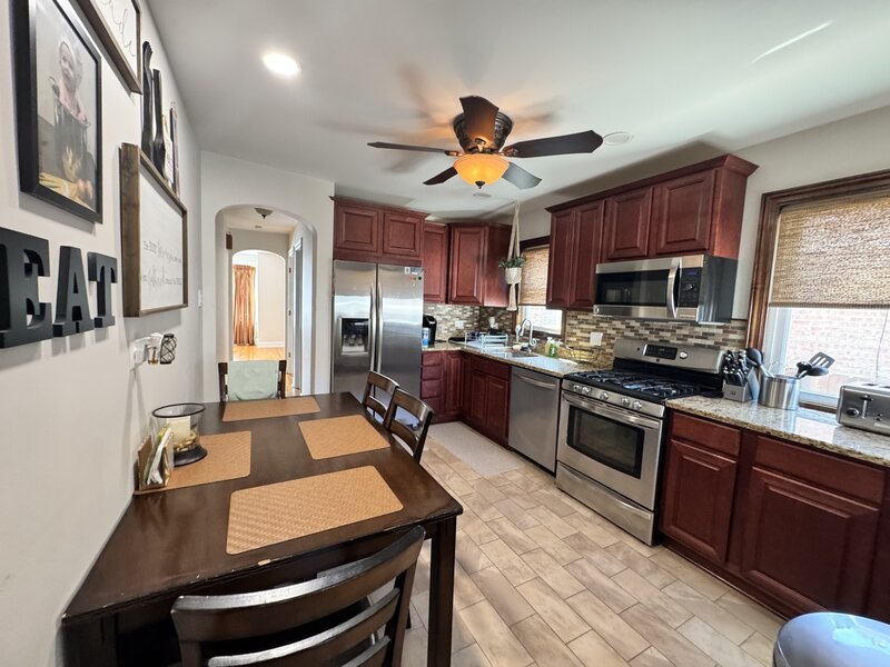 3862 W 108th Place Chicago IL 60655