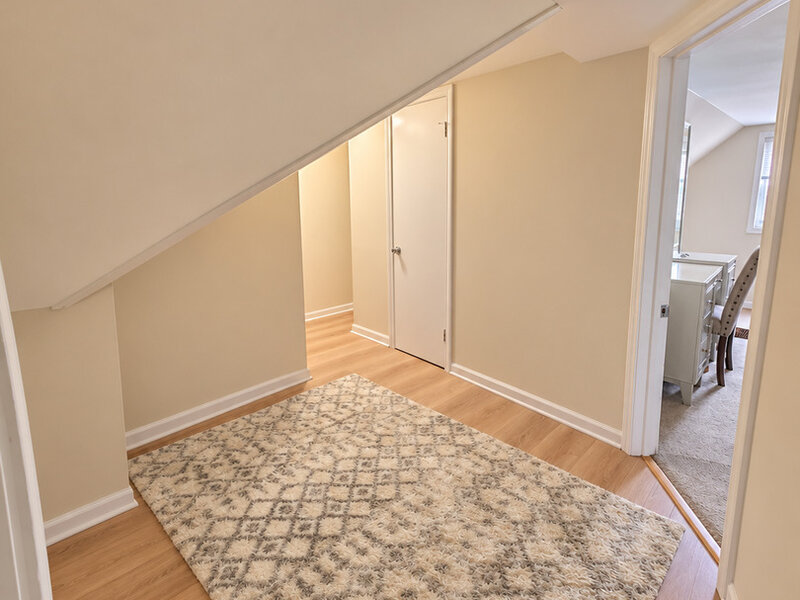 4137 Ruby Street Schiller Park IL 60176